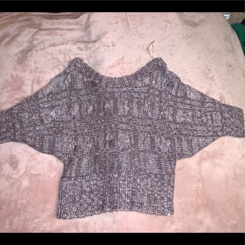 Cute crop short sleeve sweater